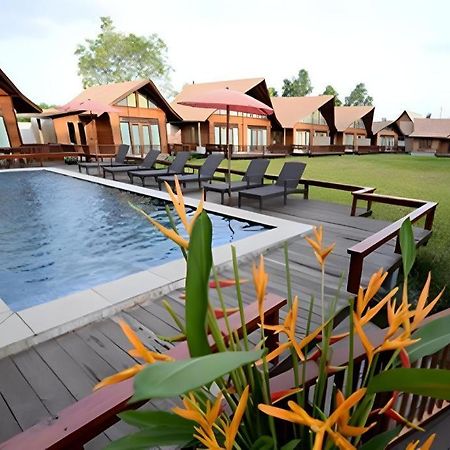 100 Islands Resort & Spa Surat Thani Exterior photo