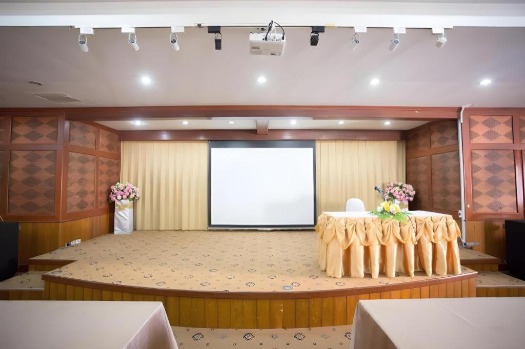 100 Islands Resort & Spa Surat Thani Exterior photo