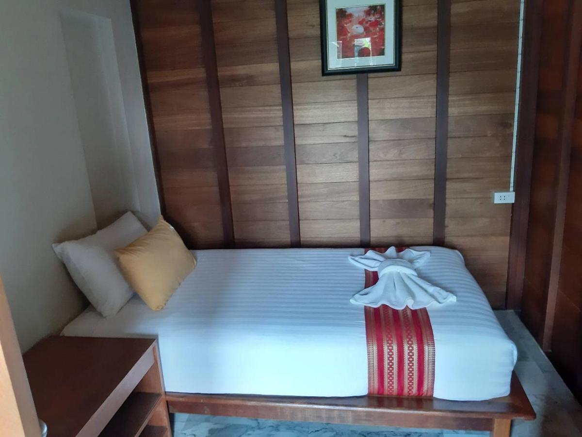 100 Islands Resort & Spa Surat Thani Exterior photo