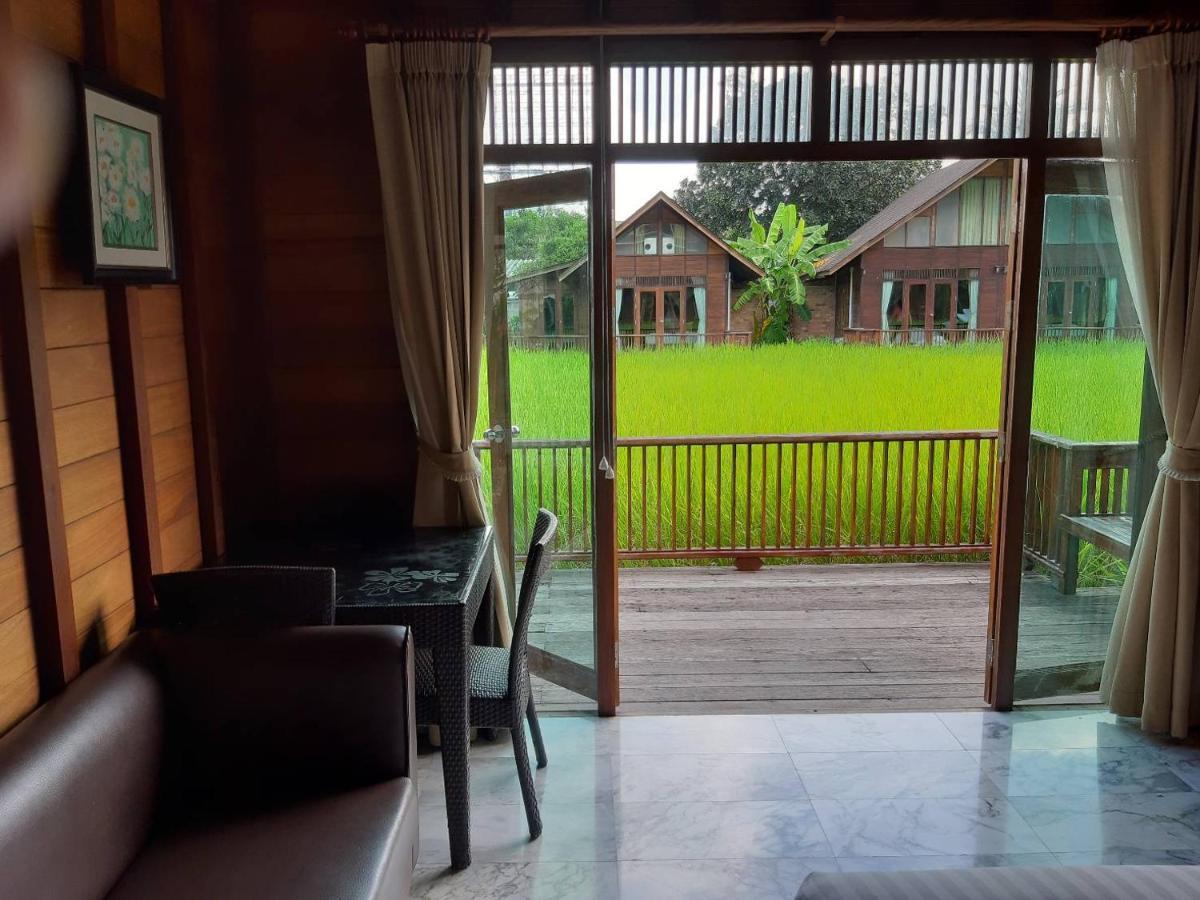 100 Islands Resort & Spa Surat Thani Exterior photo