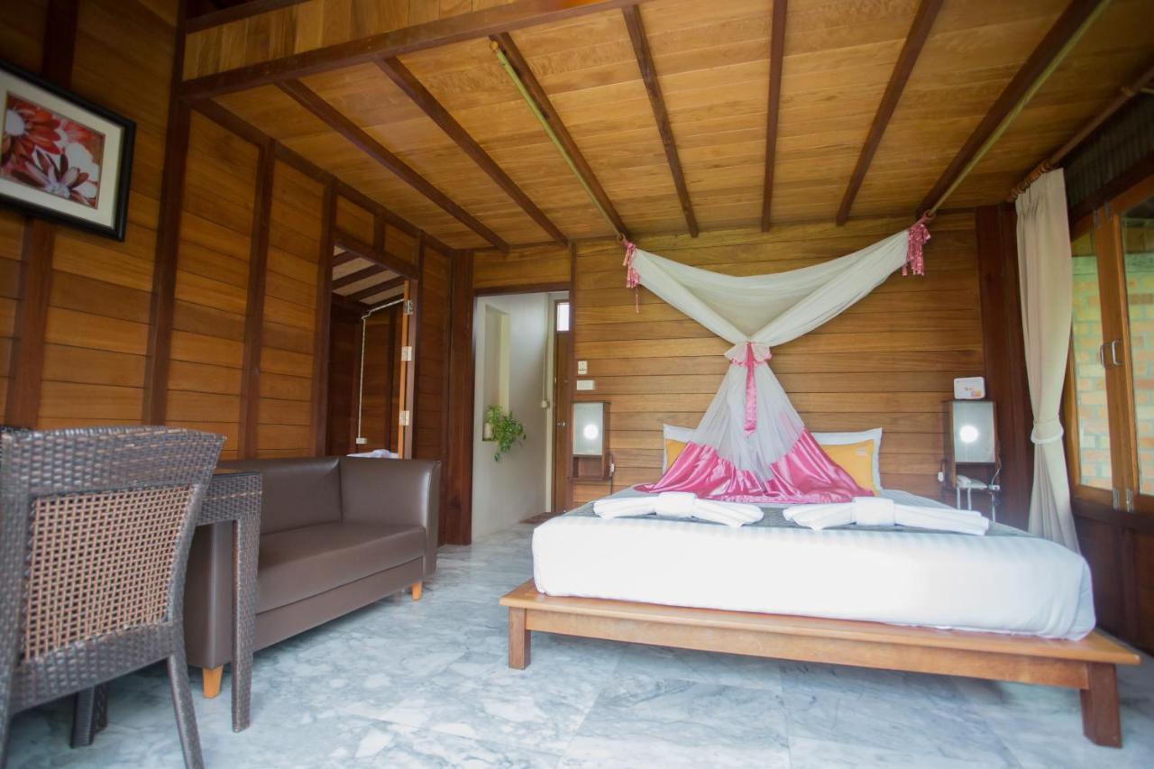 100 Islands Resort & Spa Surat Thani Exterior photo